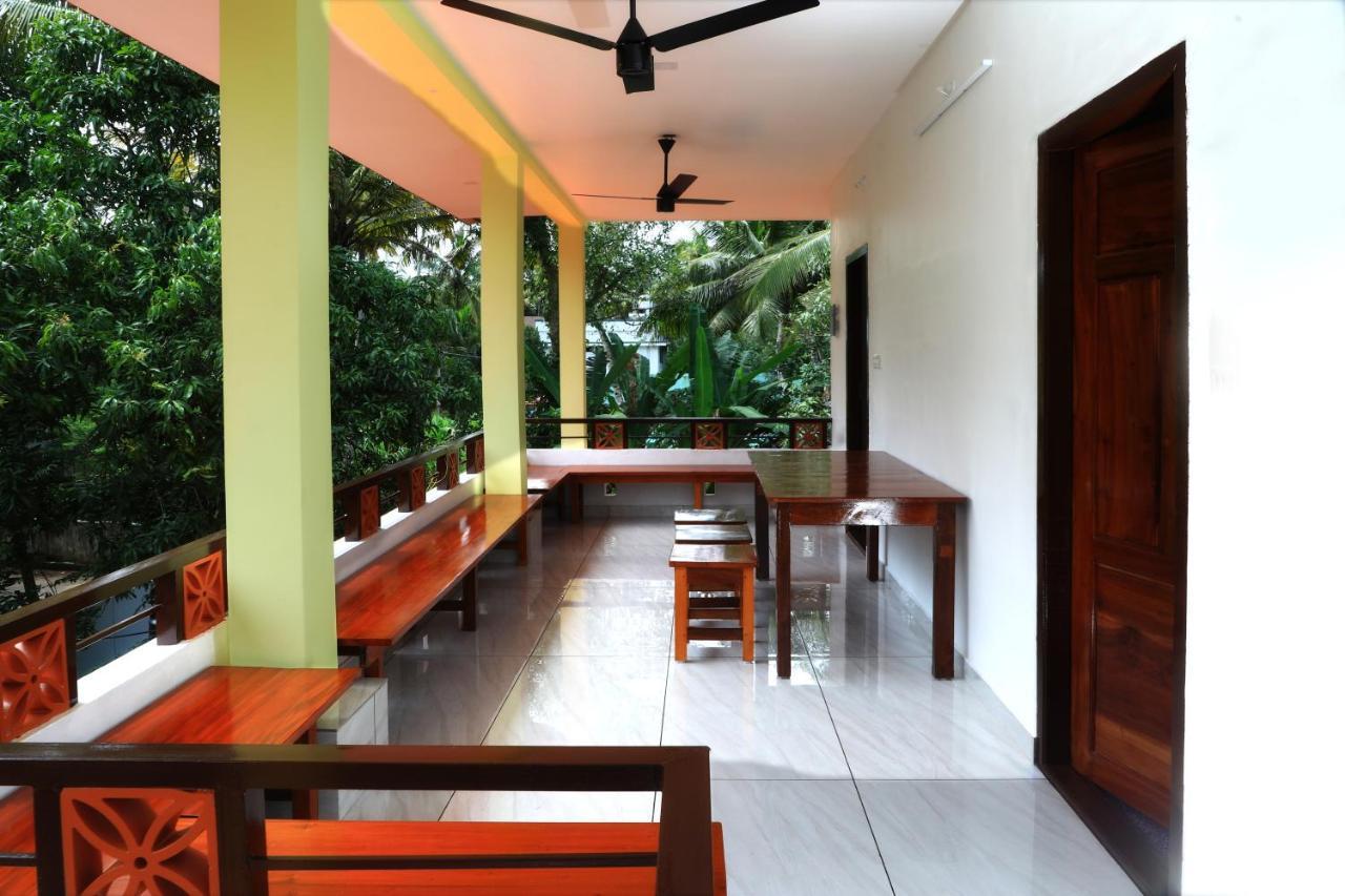 Munroe Vision Panakkattu Homestay Mundrothuruth Exteriör bild