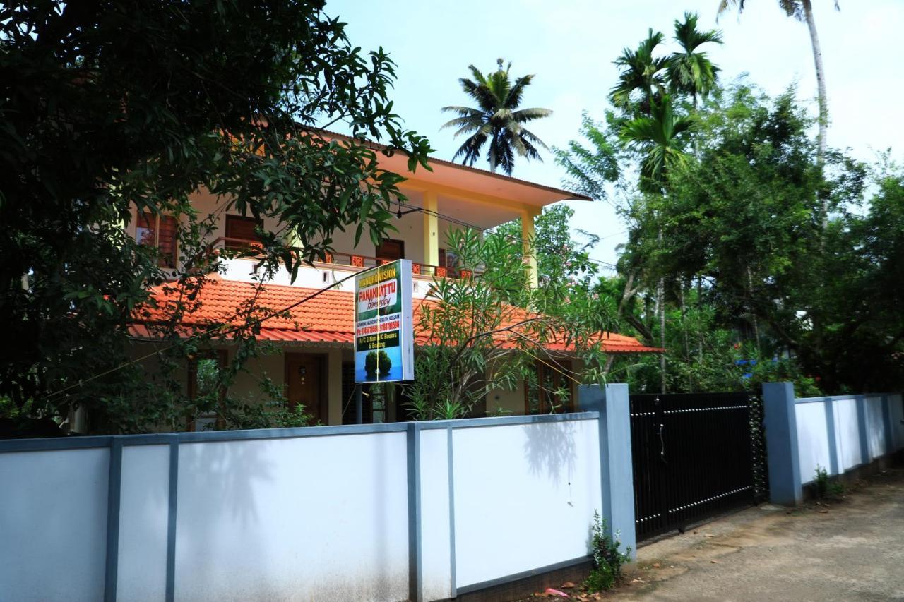 Munroe Vision Panakkattu Homestay Mundrothuruth Exteriör bild