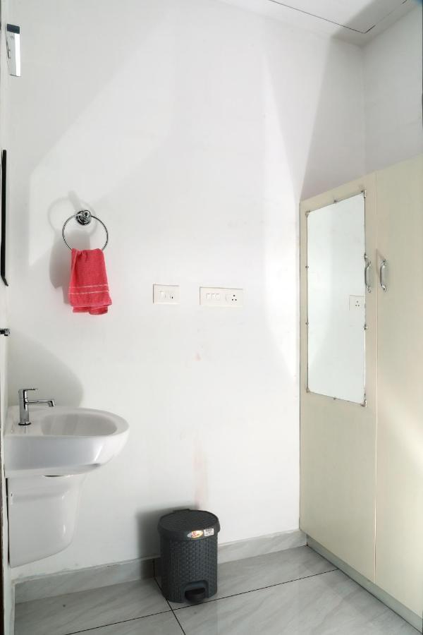 Munroe Vision Panakkattu Homestay Mundrothuruth Exteriör bild