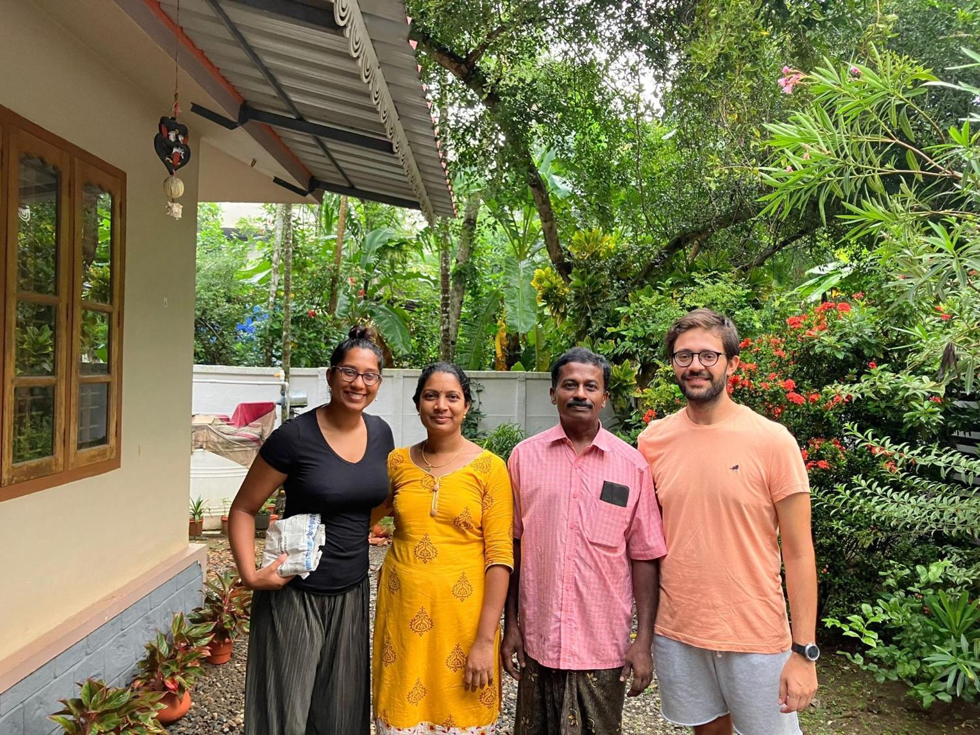 Munroe Vision Panakkattu Homestay Mundrothuruth Exteriör bild