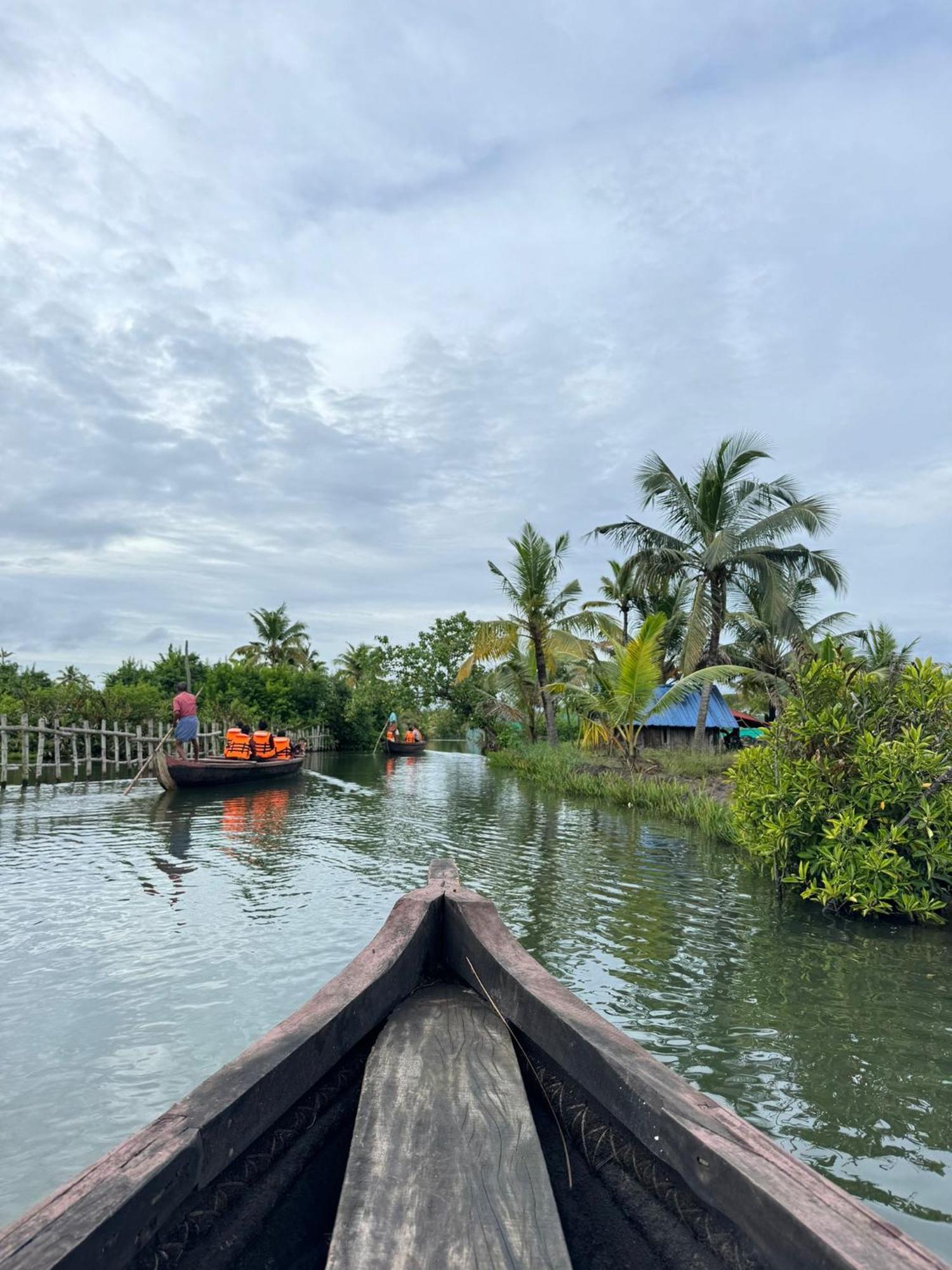 Munroe Vision Panakkattu Homestay Mundrothuruth Exteriör bild